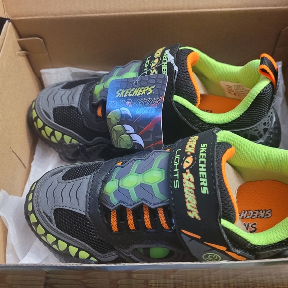 Skechers Saurus Sneaker - Picture 9 of 10